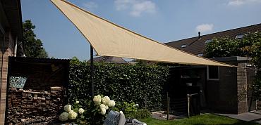 Welke vormen schaduwdoek zijn er te koop?